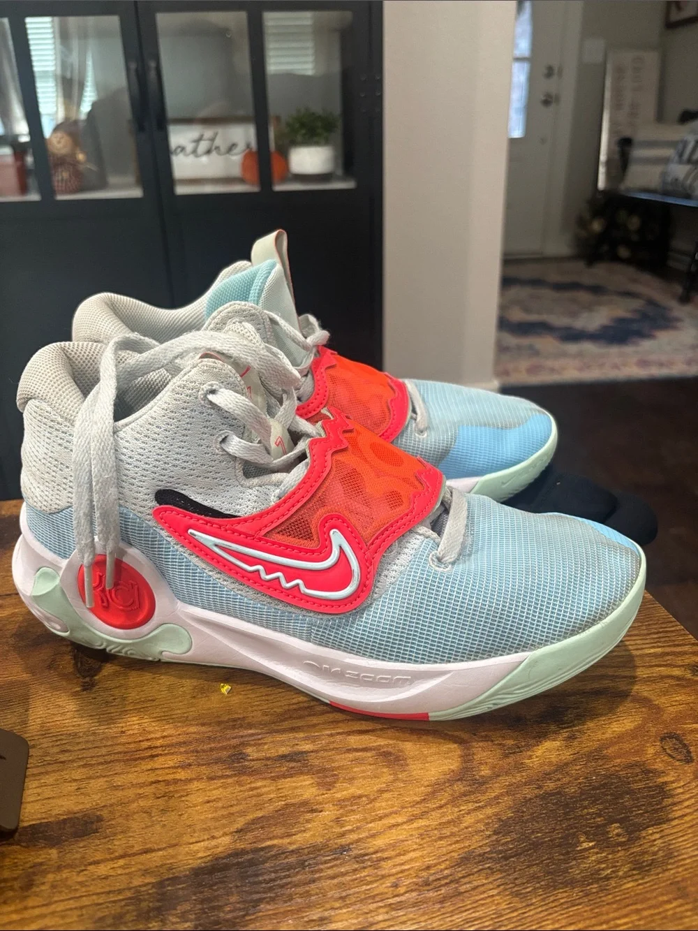Nike Men’s Light Blue and Coral Slip-On Athletic Sneakers